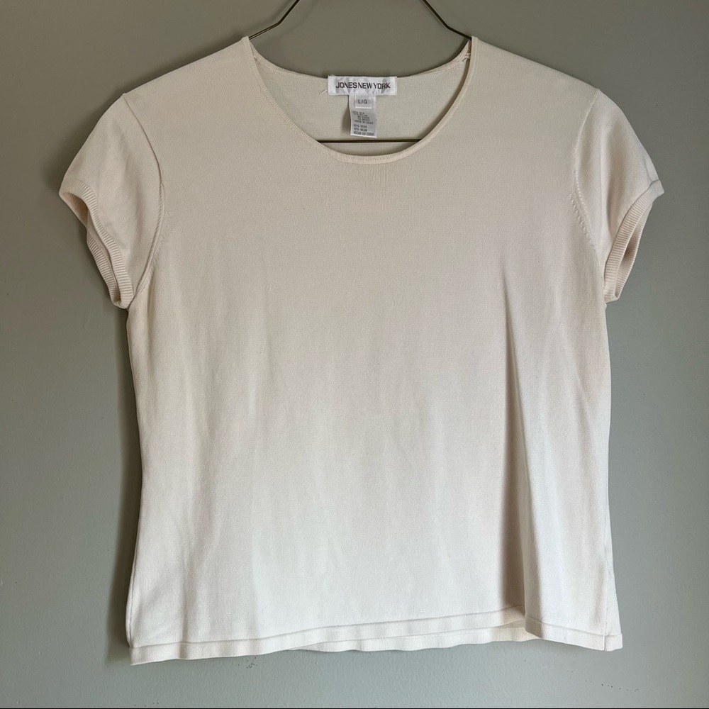 Jones New York large cream silk and nylon knit top